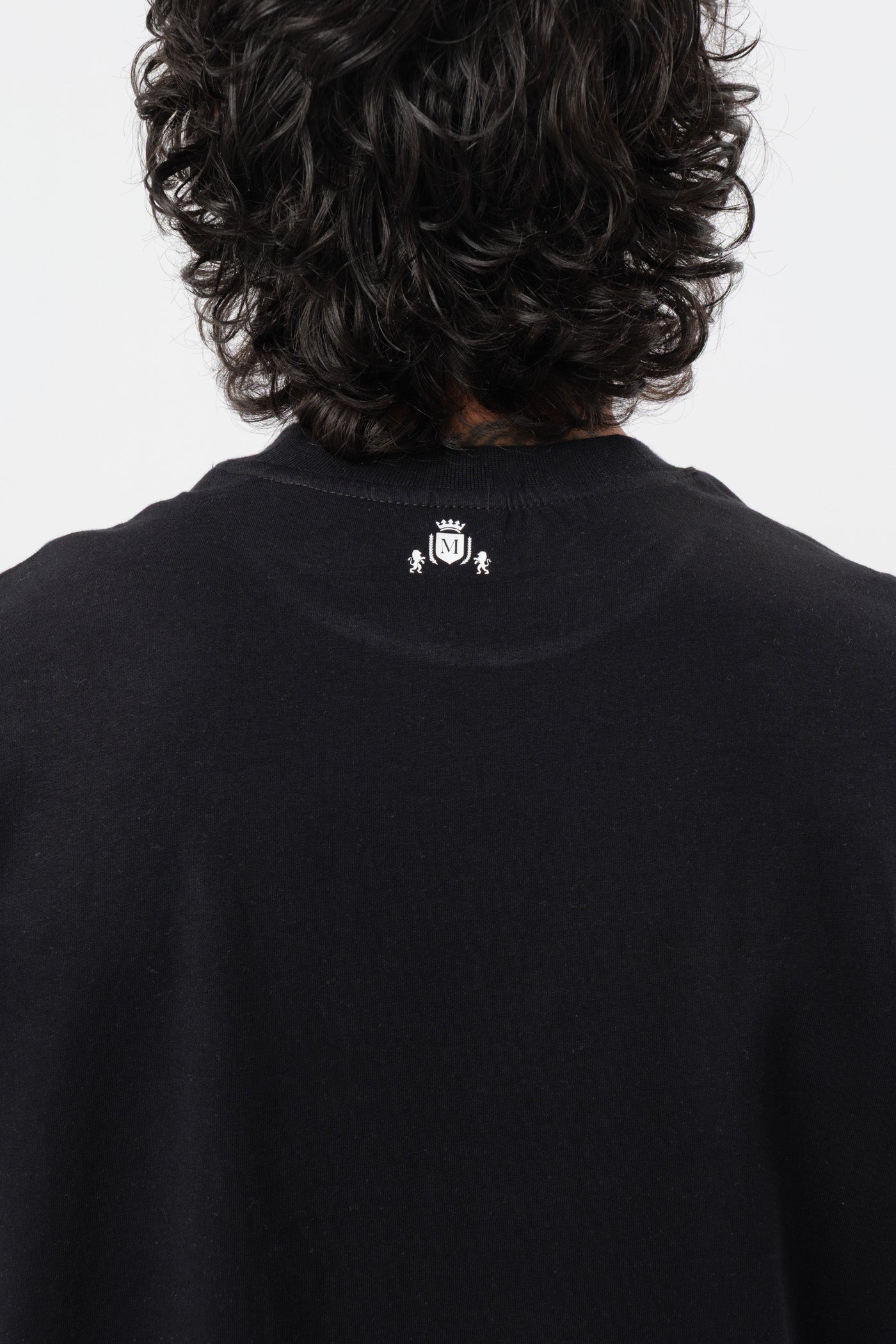Camiseta 19" Maison Negra