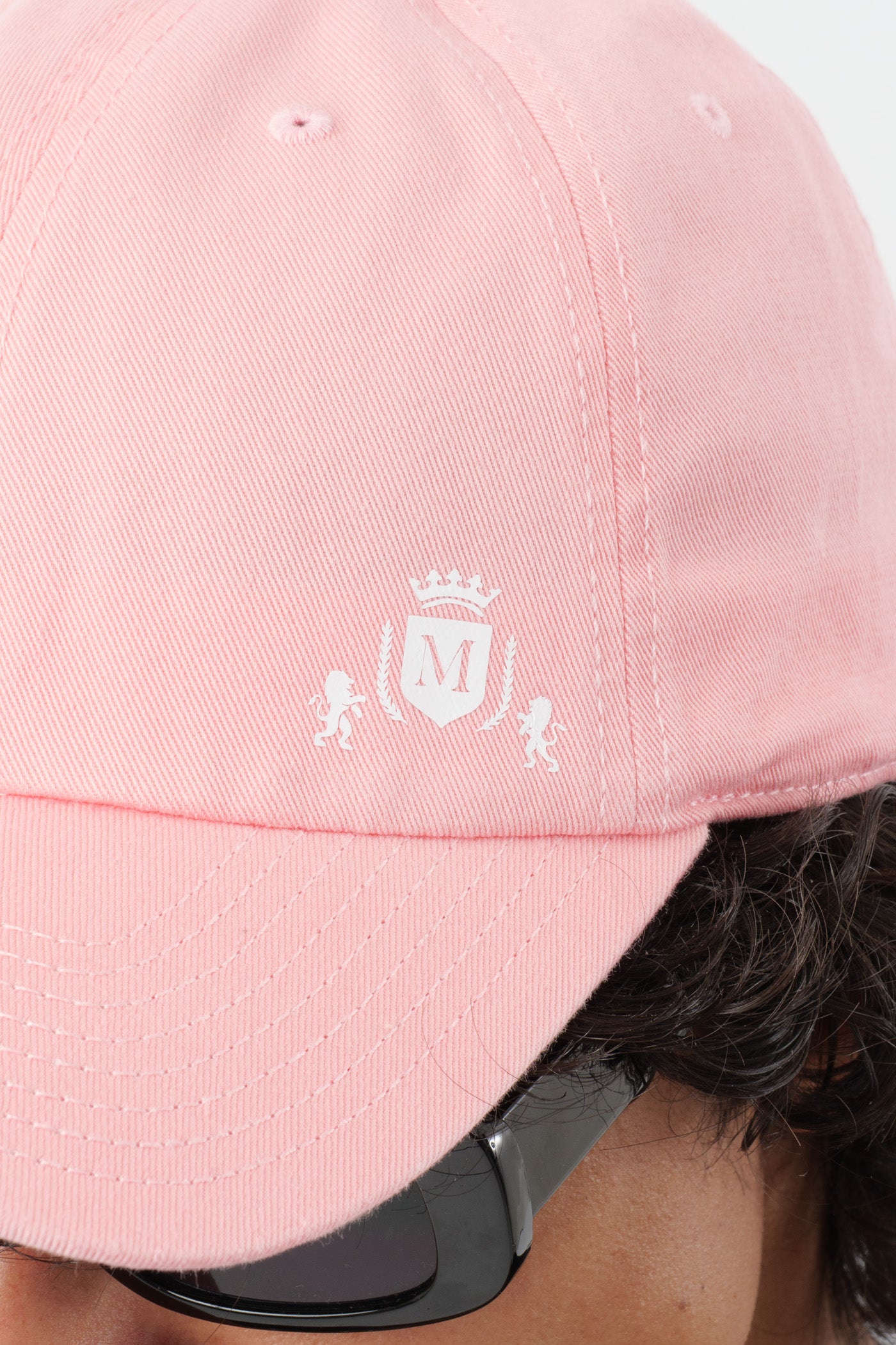 Gorra Rosa con Mini-Logo Blanco