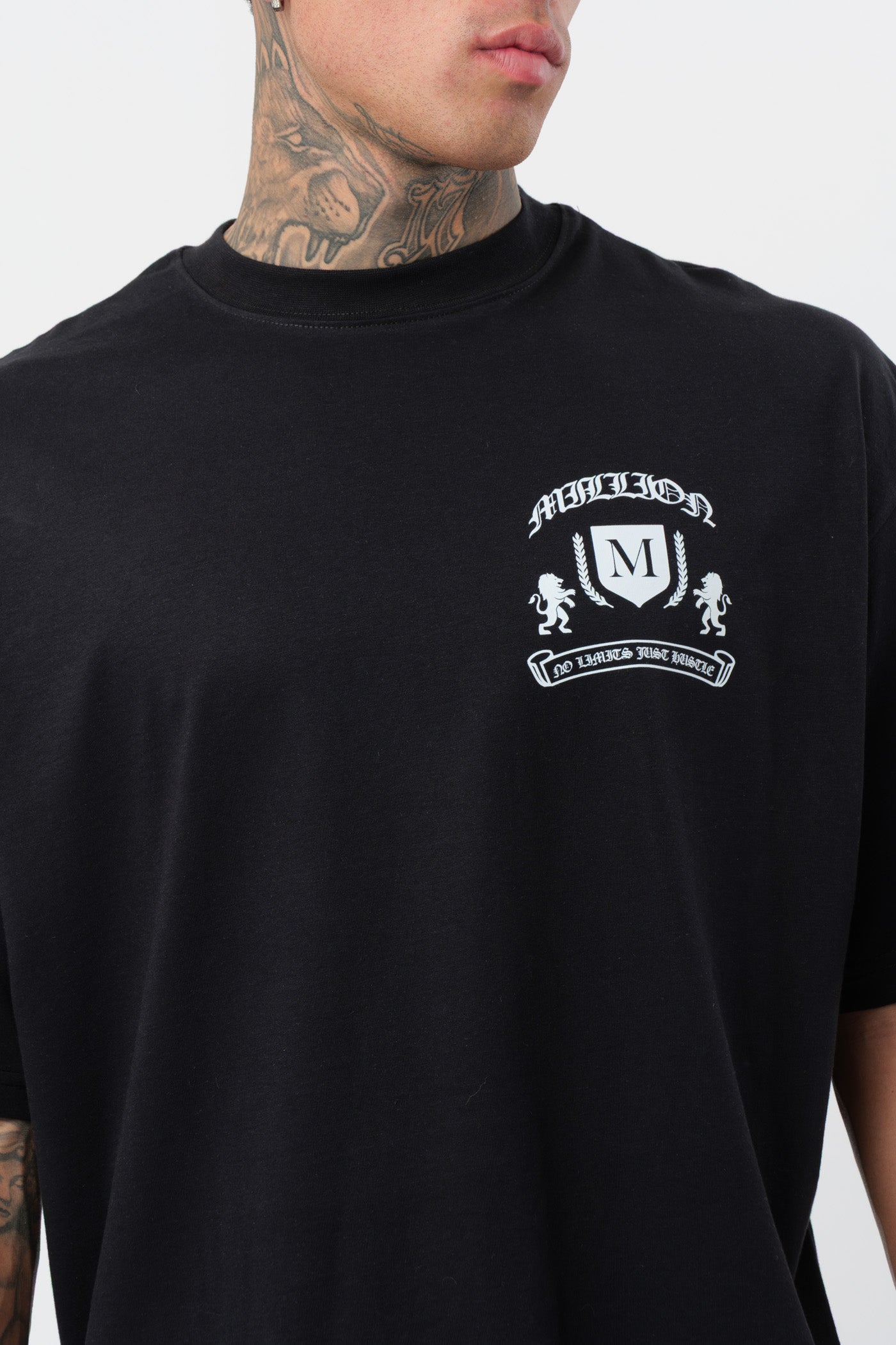 Camiseta Monarch Negra