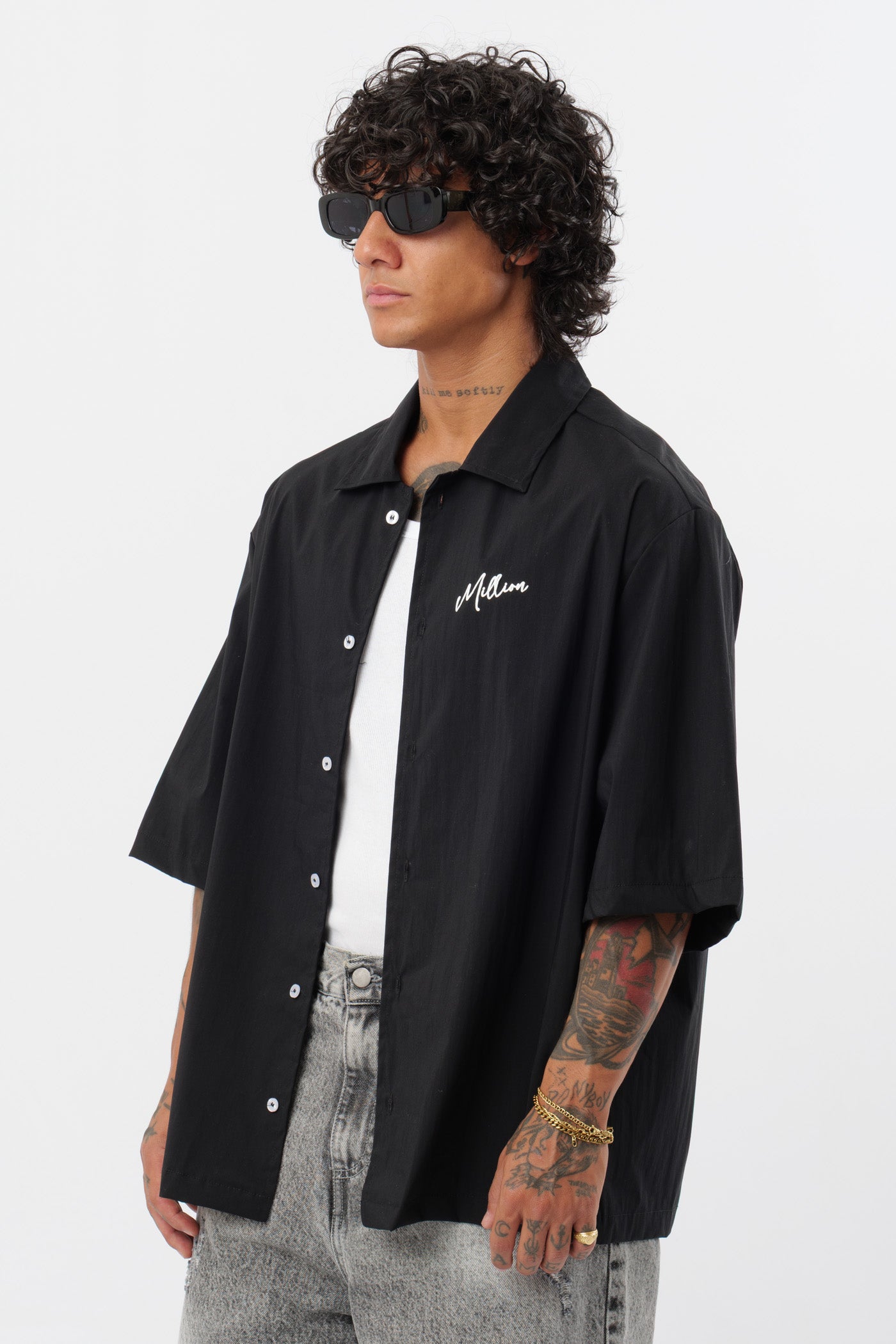 Negro llamativo