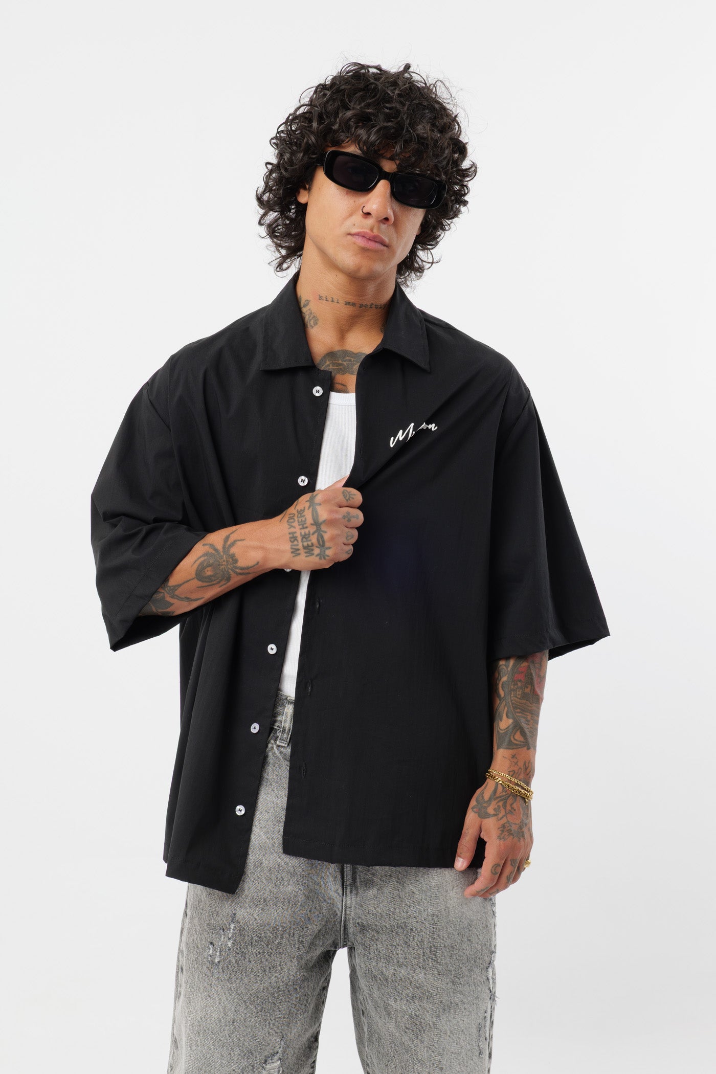 Negro llamativo