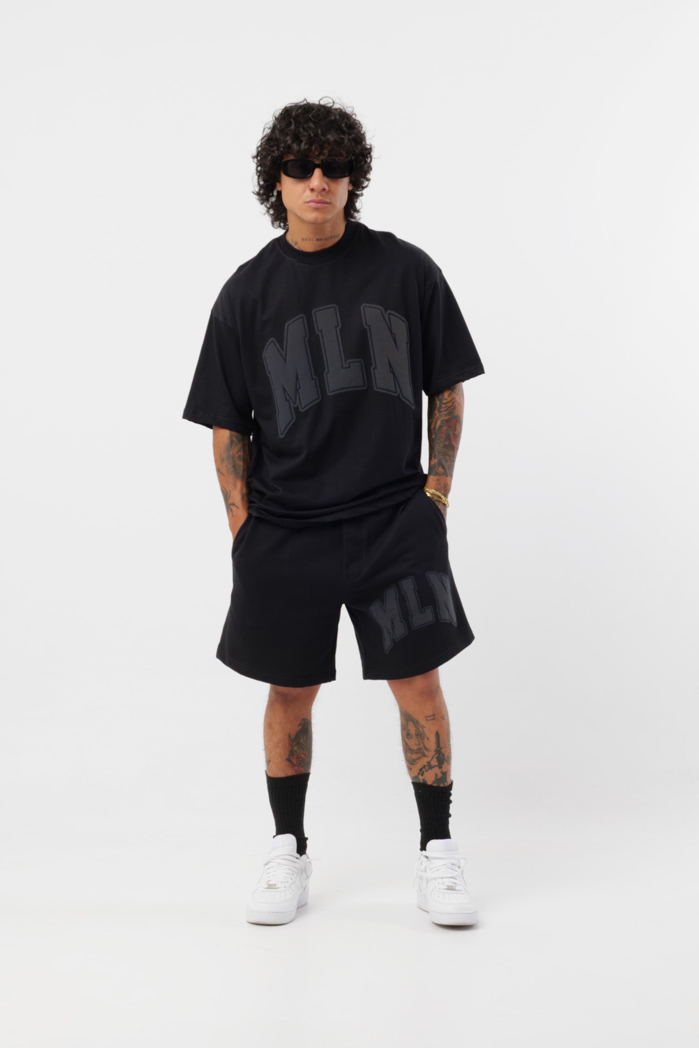 Short MLN Total Black