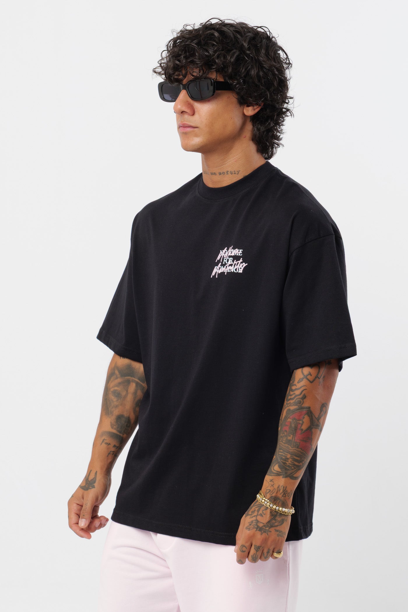 Camiseta Romance Negra
