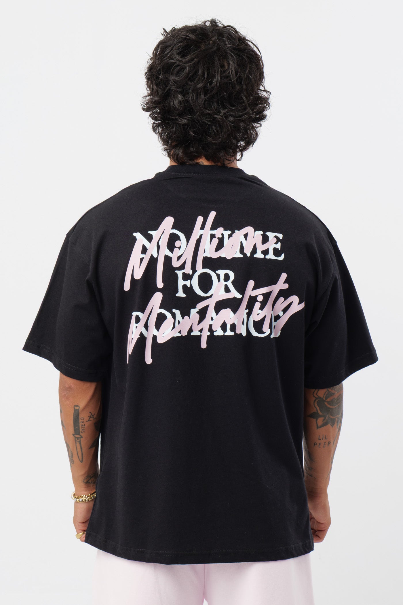 Camiseta Romance Negra