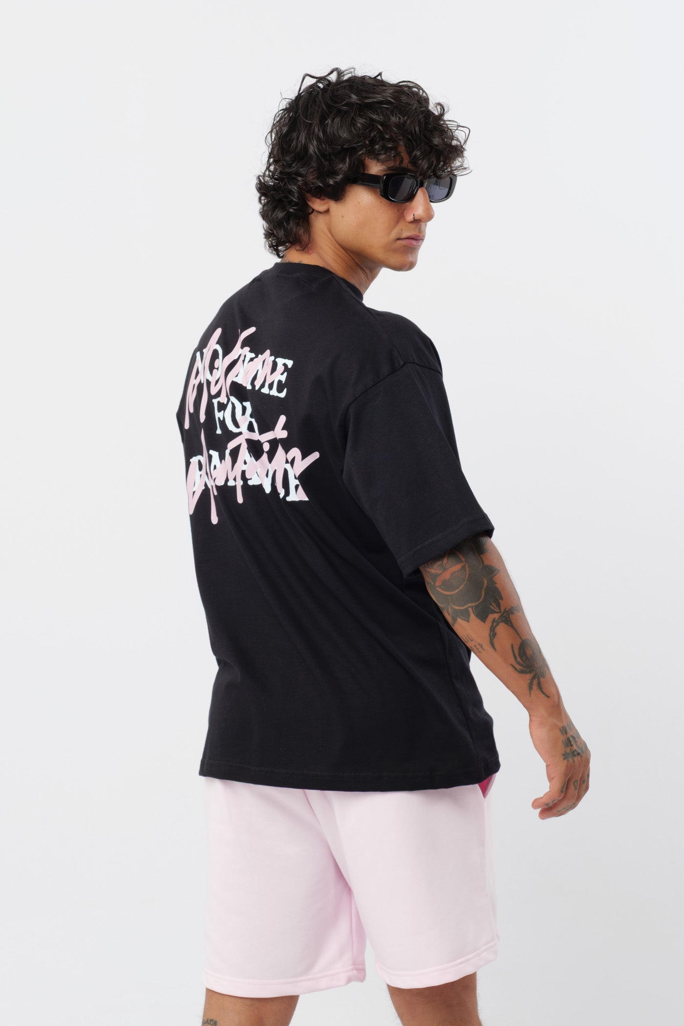 Camiseta Romance Negra