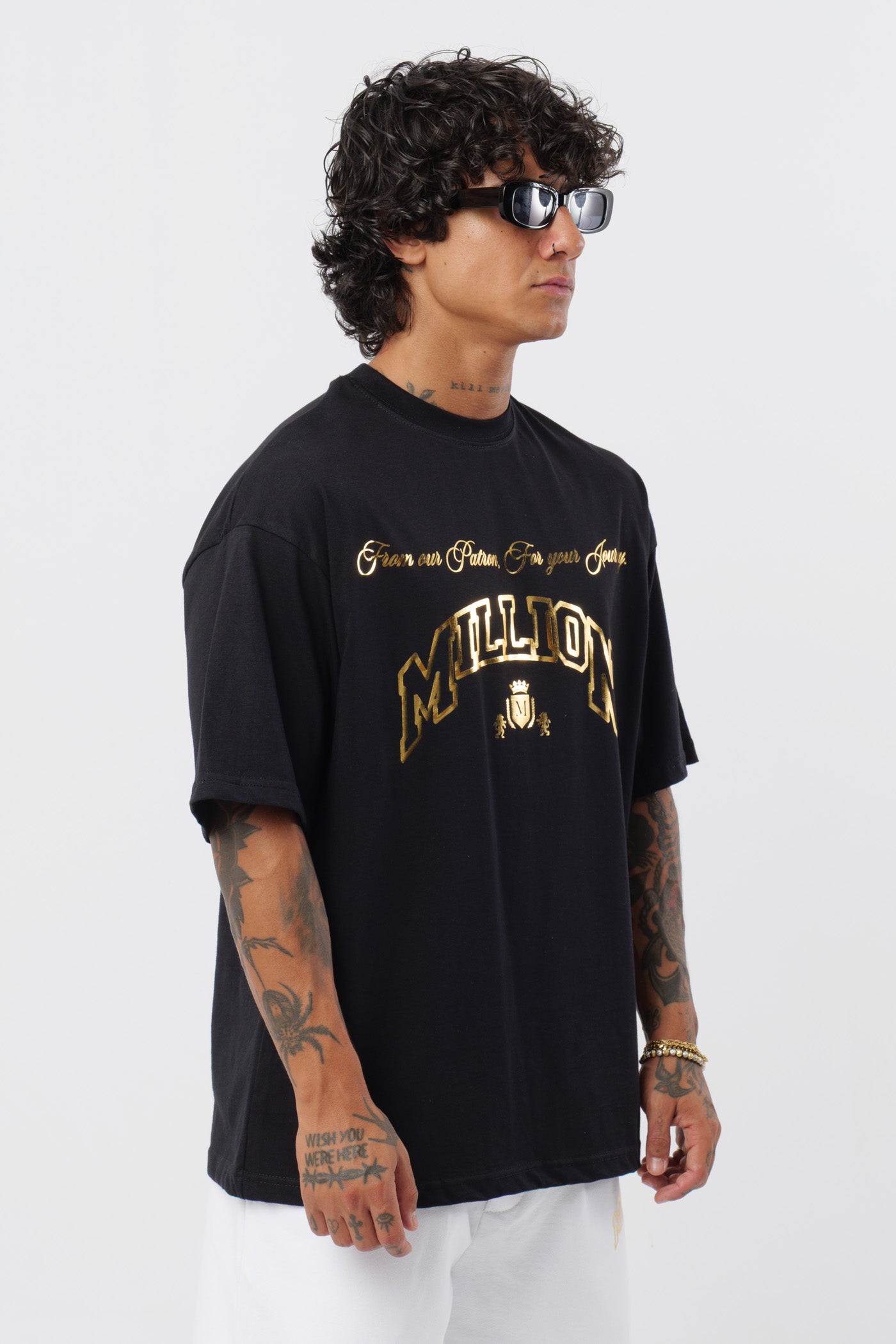 Camiseta negra Gold Patron